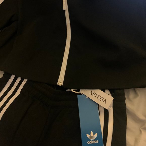Adidas Originals Tracksuit - Picture 5 of 5